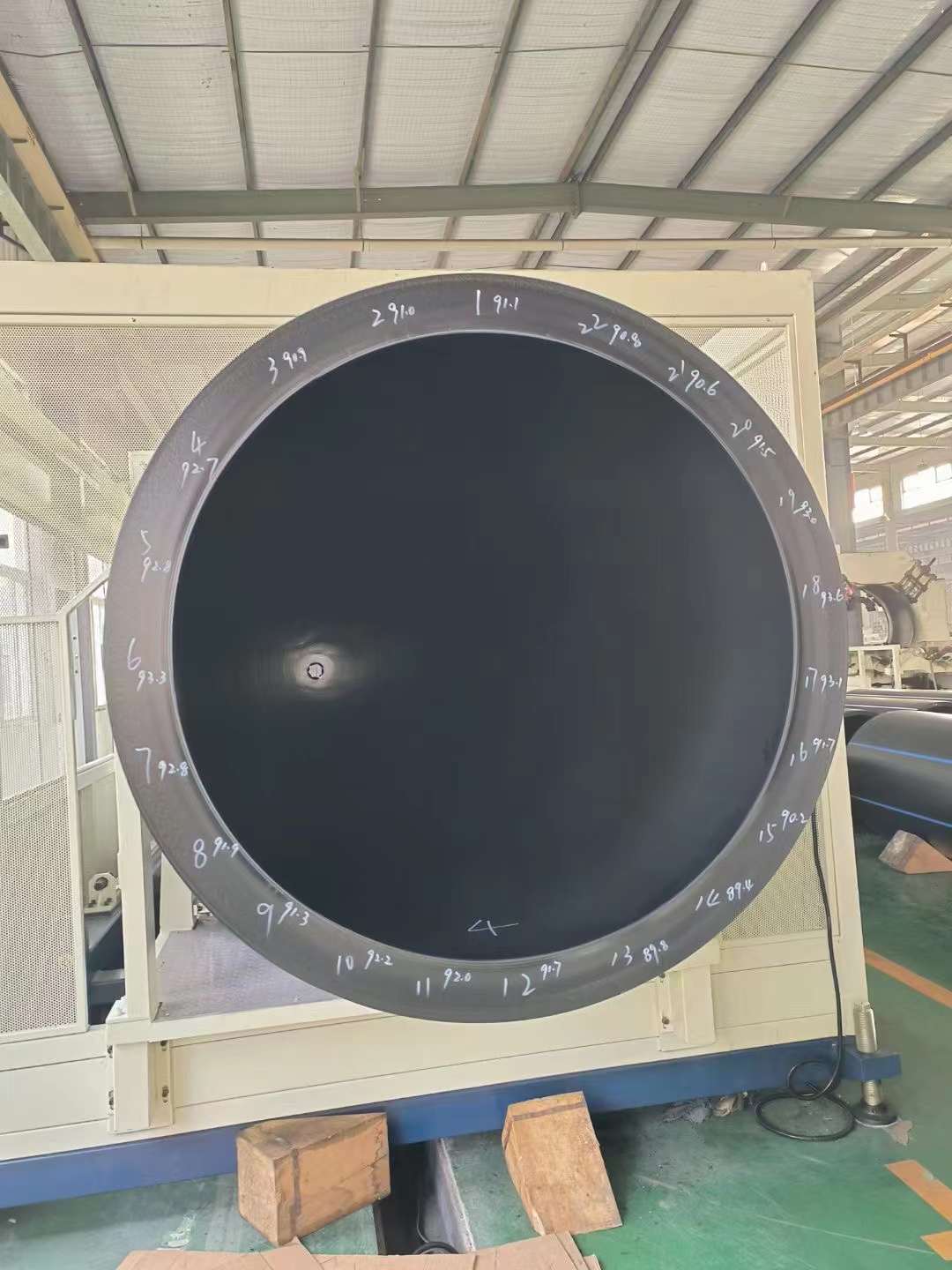 Suure paksusega ja suure läbimõõduga torud: kuidas vältida torude ekstrusiooni longust