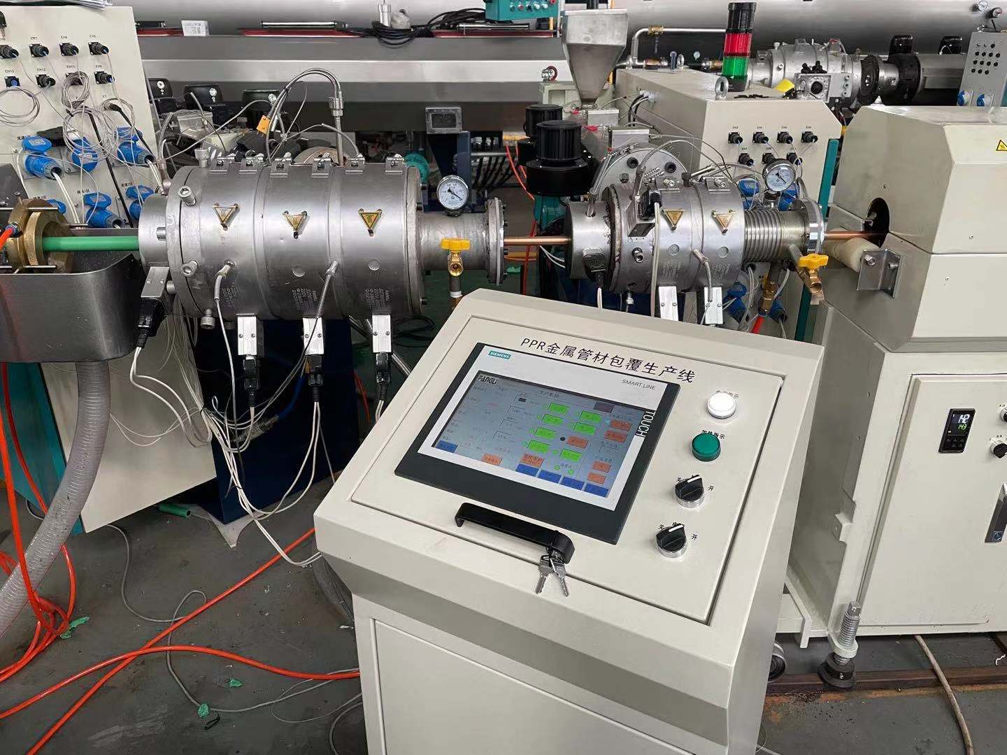 Kuidas hooldada liitmaterjalist torude tootmisliini